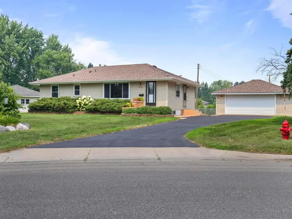 7040 Jersey Ave N, Brooklyn Park, MN 55428