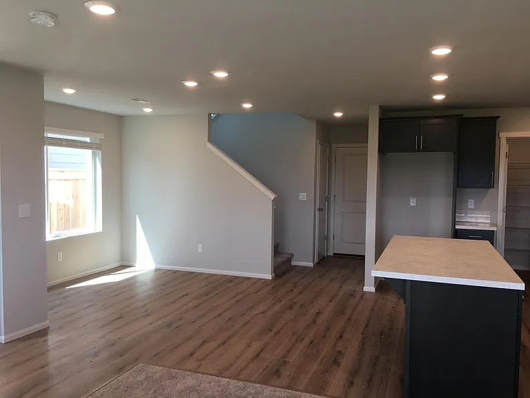 1670 McCallum Ln — Photo 6