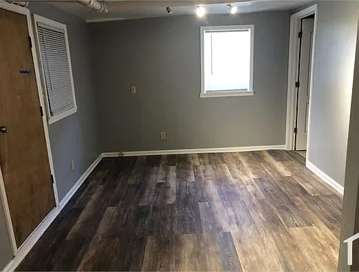 2 bed, 900 sqft, $2,000 — Photo 2