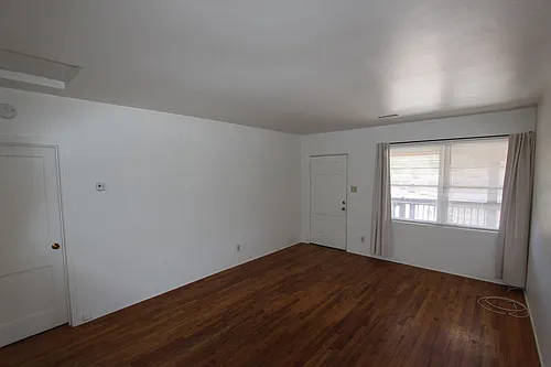324 N San Francisco St Photo 1