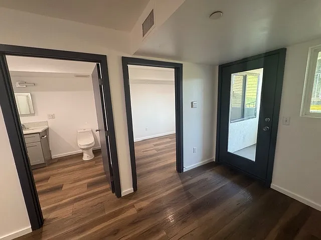 325 N Fickett St — Photo 2