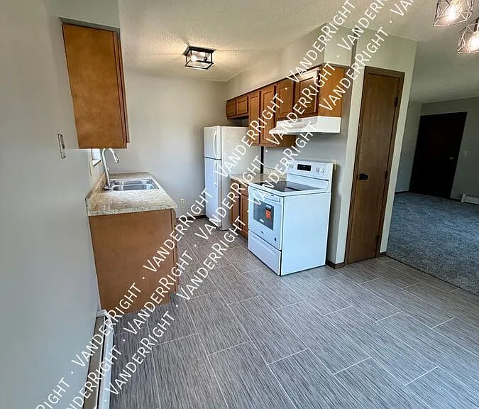 115 N Kimball St #12 — Photo 3
