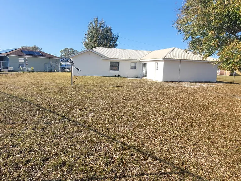 324 Clearwater Ln — Photo 24