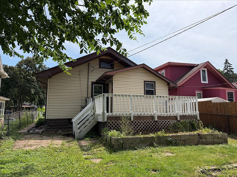 2nd image of 1173 McLean Ave