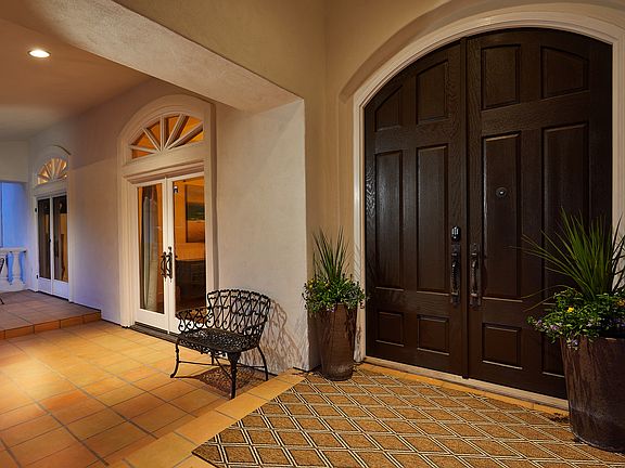3rd image of 1875 La Plaza Dr
