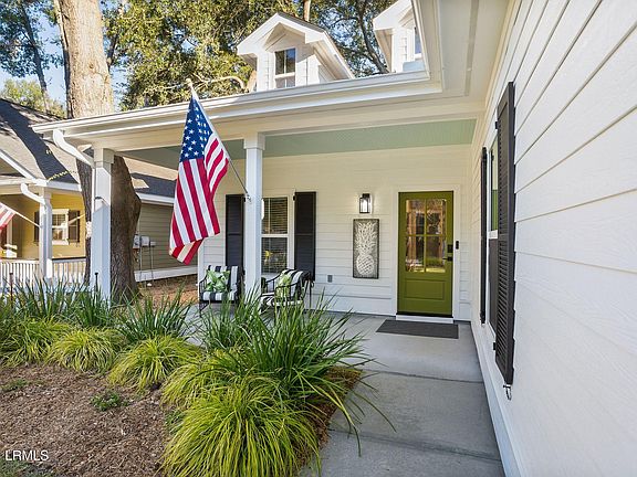 3rd image of 30 Carolina Village Circle