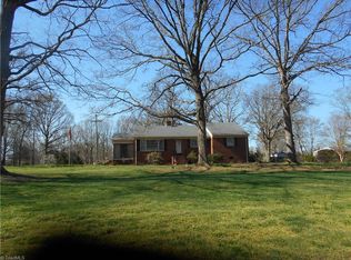 2612 E Woodlyn Way, Greensboro, NC 27407