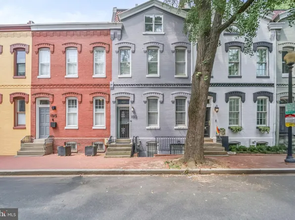 1513 Swann St NW, Washington, DC 20009