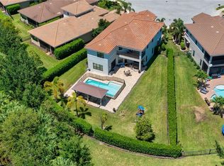 3279 Pacific Dr, Naples, FL 34119