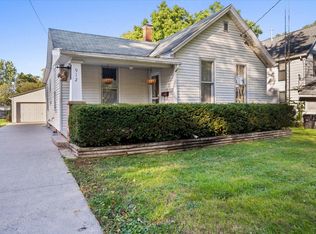 912 E Walnut St, Bloomington, IL 61701