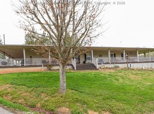 520 Balser Ln, Charleston, WV 25312