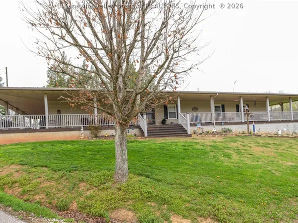 520 Balser Ln, Charleston, WV 25312