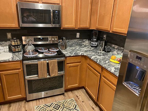 3rd image of 575 Oakleaf Plantation Pkwy Unit 305