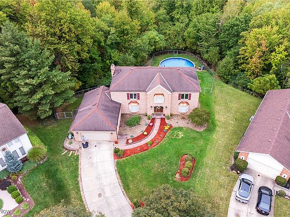 2nd image of 14820 Eden Ln
