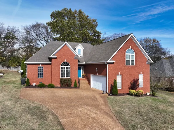 113 Buckhaven Dr, Hendersonville, TN 37075