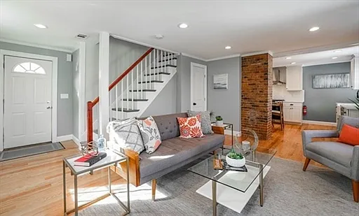17 Rushmore St #15 — Photo 10