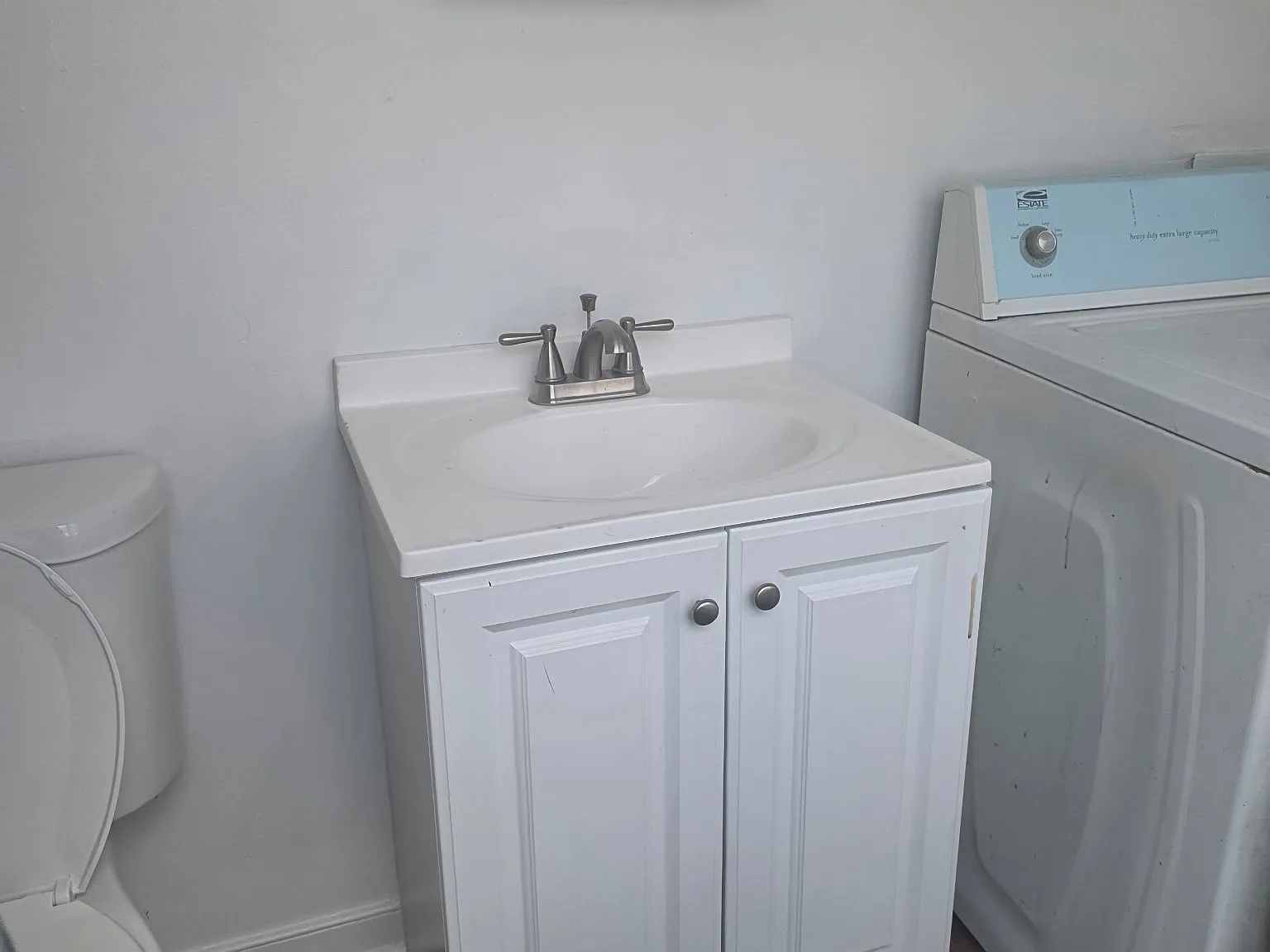 2 bed, 1.5 bath, 1022 sqft, $1,400 — Photo 2
