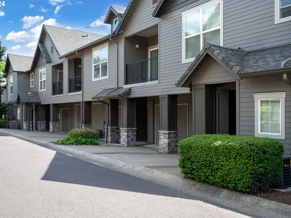 2395 Snowberry Ridge Ct, West Linn, OR 97068