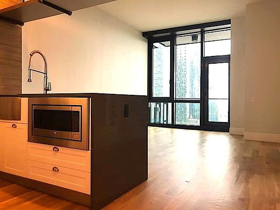 2nd image of 4441 Purves St APT 1213
