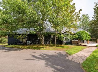 256 Park St, Kentville, NS B4N 1M8