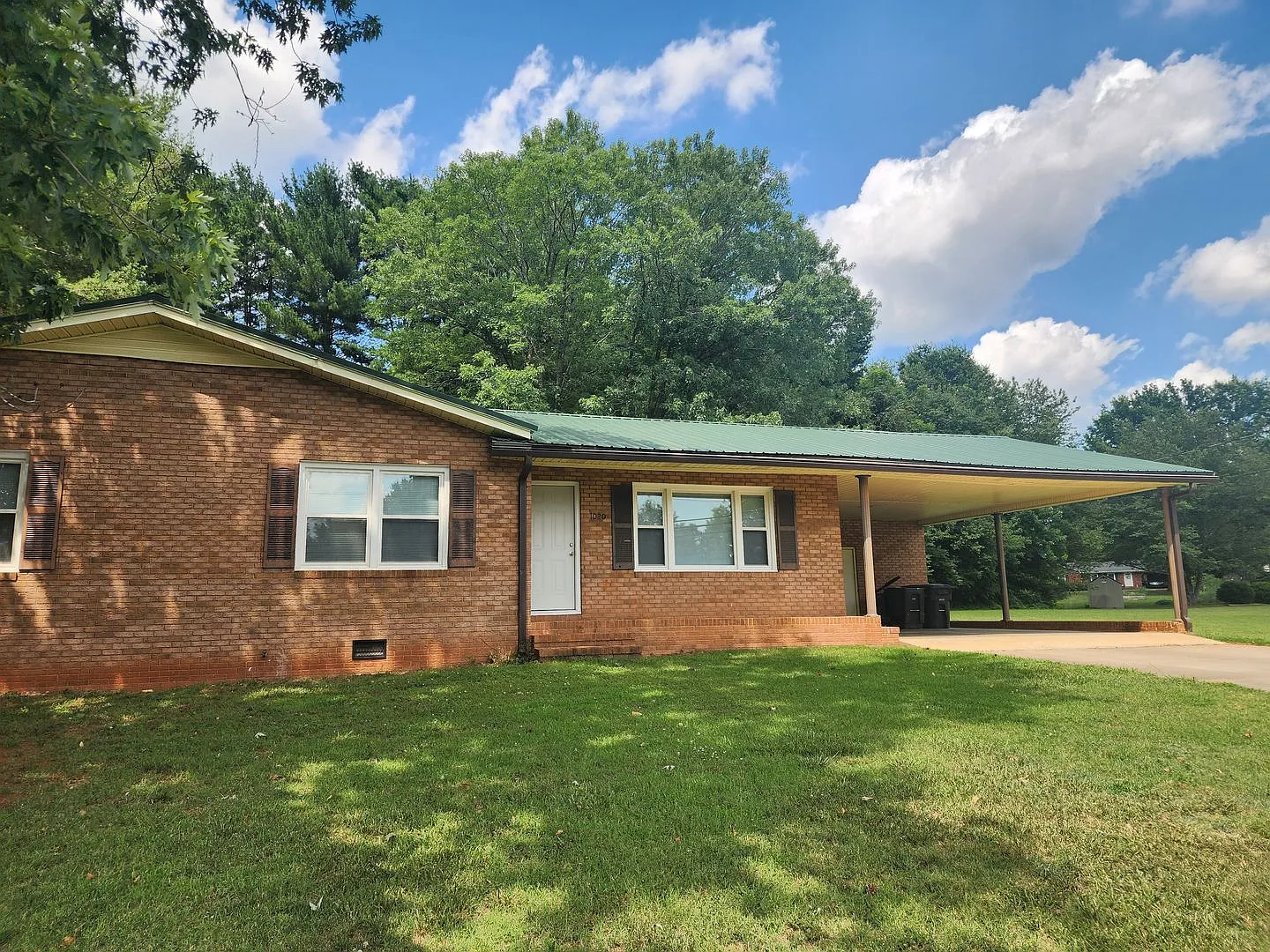 Ideal Statesville Location — Photo 2