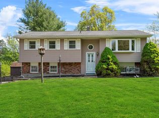 12 Mari Rd, Chester, NY 10918