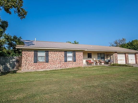 2nd image of 670 County Road 2943