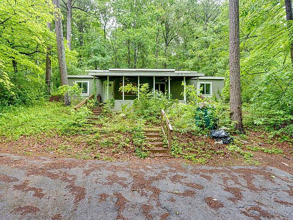 2nd image of 3422 Birchwood Dr