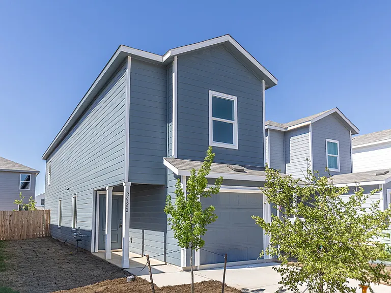 2922 Carnelian Trl — Photo 2