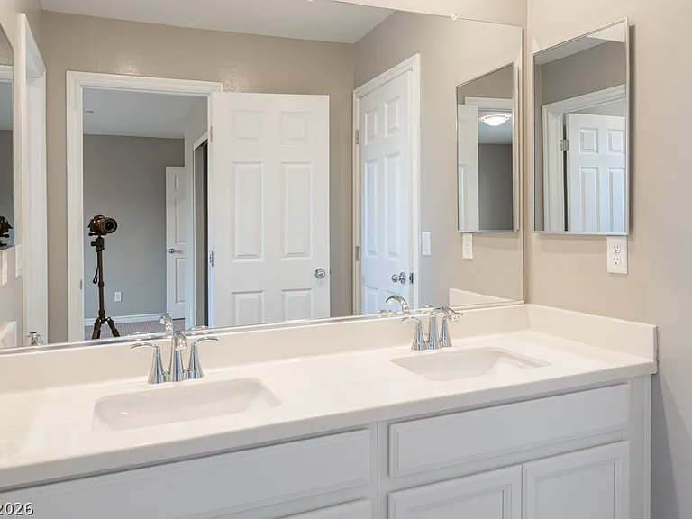 896 Bluebell Brook St — Photo 18