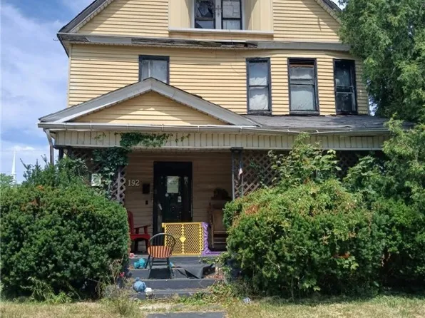 192 W Chalmers Ave, Youngstown, OH 44507