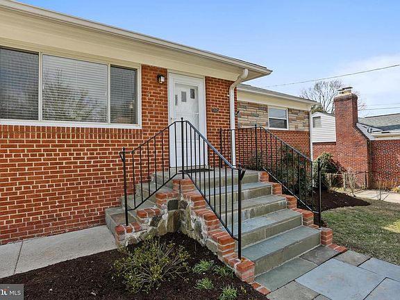 3rd image of 5008 Flanders Ave