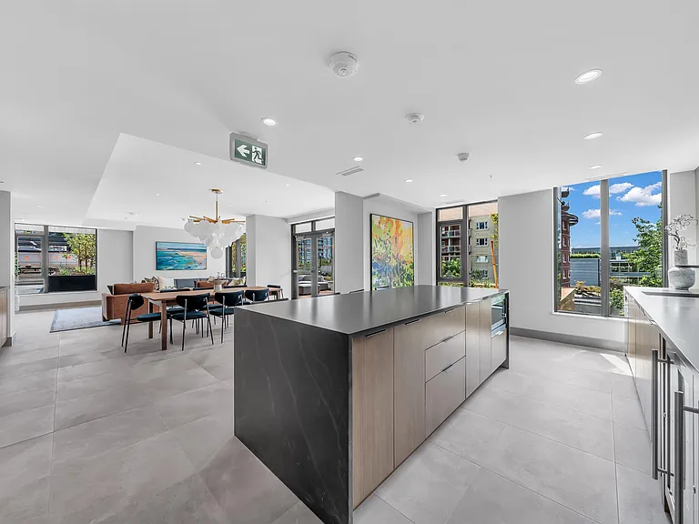 128 W 15th St #2101 — Photo 30