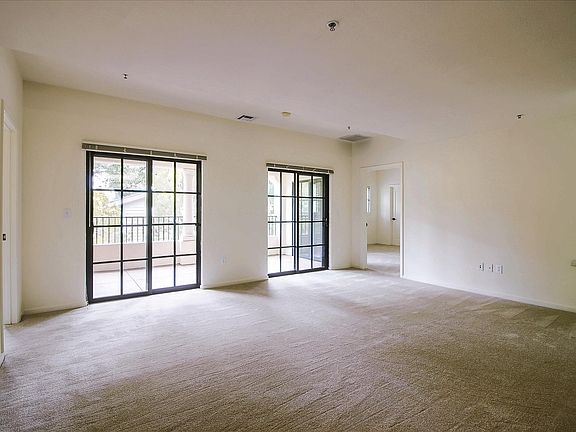 2nd image of 100 Los Gatos Saratoga Rd #202