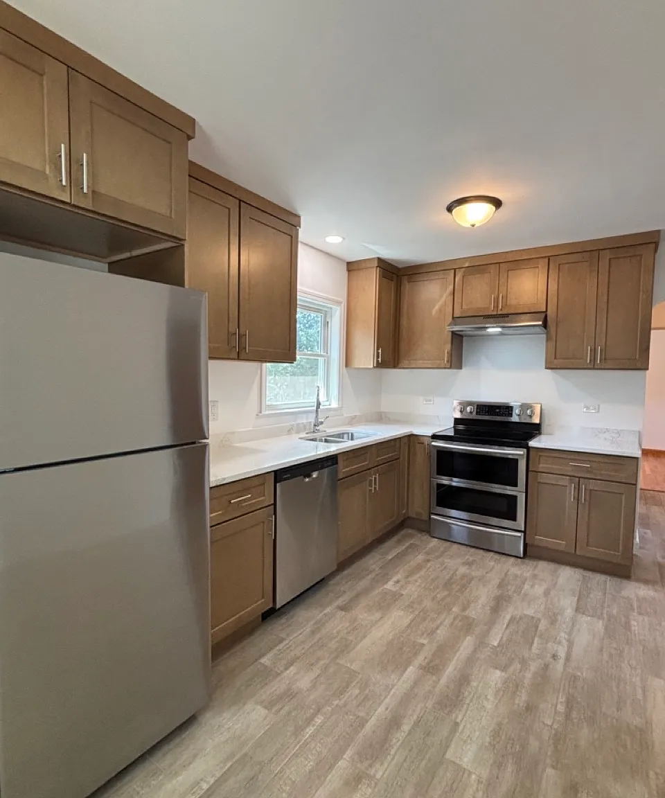 2 bed, 875 sqft, $1,900 — Photo 4