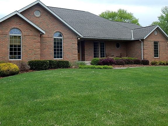 3rd image of 2836 Pinkerton Ln