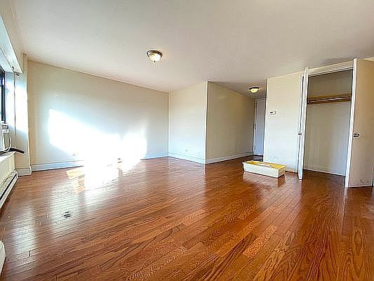 4th image of 410 Saint Nicholas Ave APT 11H