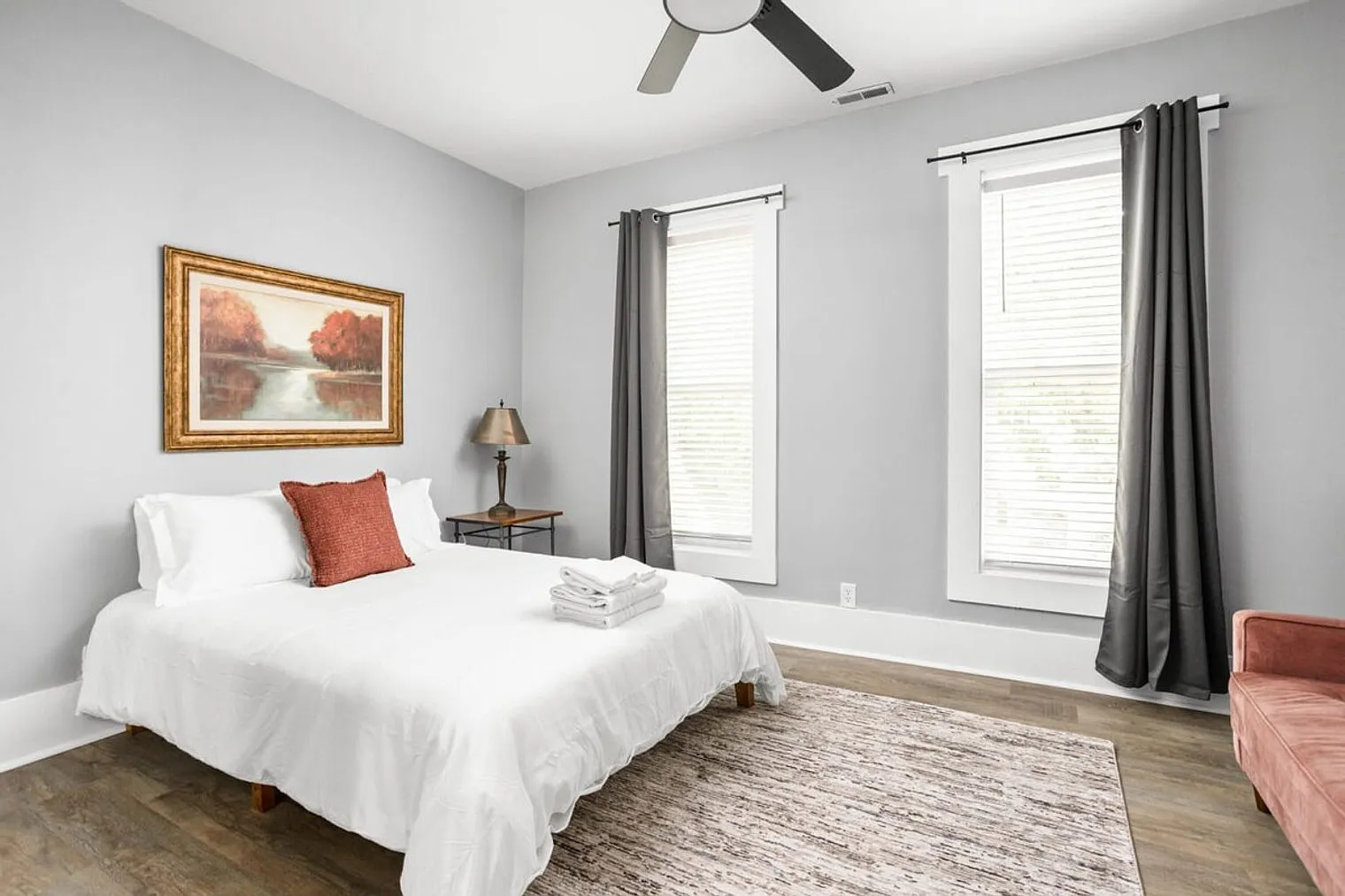 4 bed, 2.0 bath, 1593 sqft, $3,634 — Photo 4