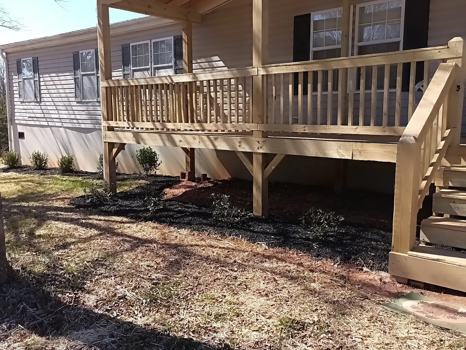 3 bed, 1960 sqft, $1,395 — Photo 2