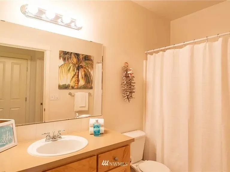 22615 NE Alder Crest Dr #102 — Photo 10