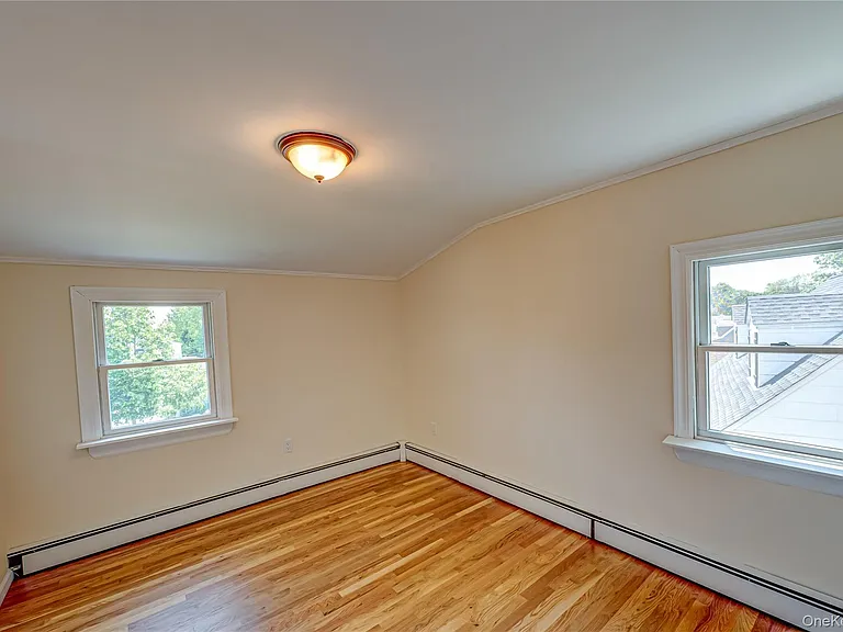 69 Allan Dr — Photo 17
