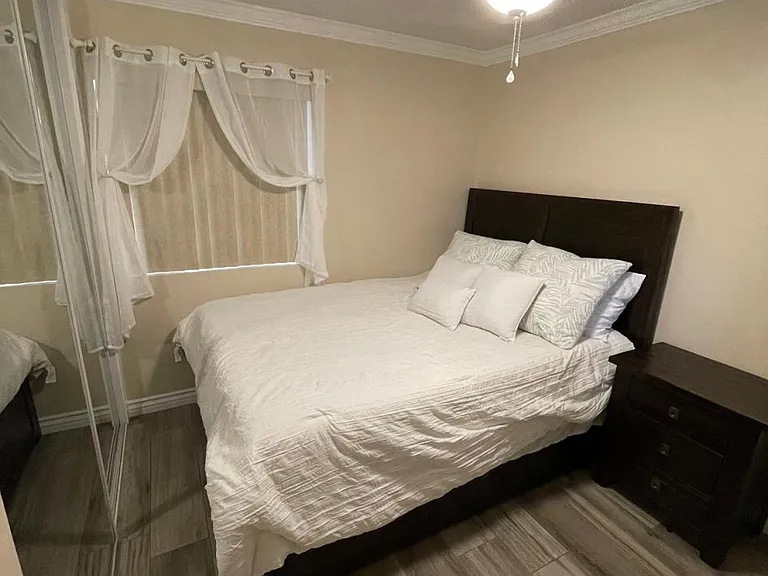E Surfside Dr — Photo 14