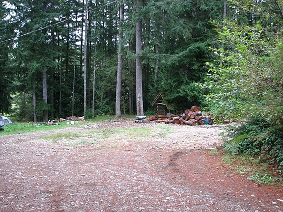 4th image of 420 Meadowood Dr W