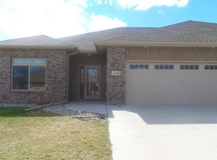 1206 Copper Mountain Rd, Brookings, SD 57006