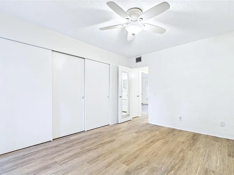 2454 Australia Way E #32 — Photo 34