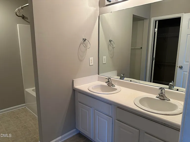 553 Writers Way — Photo 20