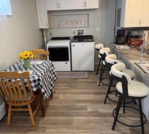 3rd image of 275 Palm Beach Rd