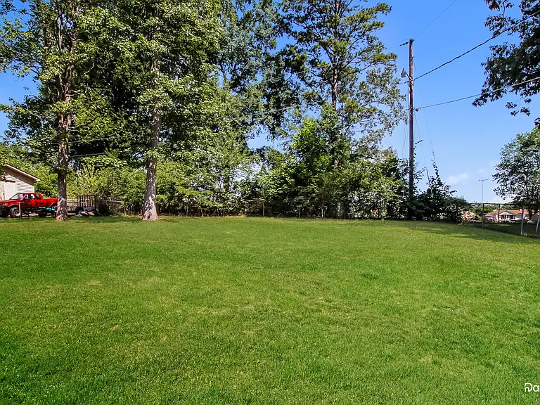 311 Willow St — Photo 15
