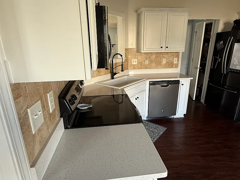 182 Lochwood Dr — Photo 10