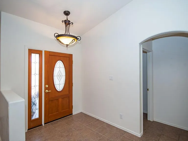 2153 W 22nd Pl — Photo 4